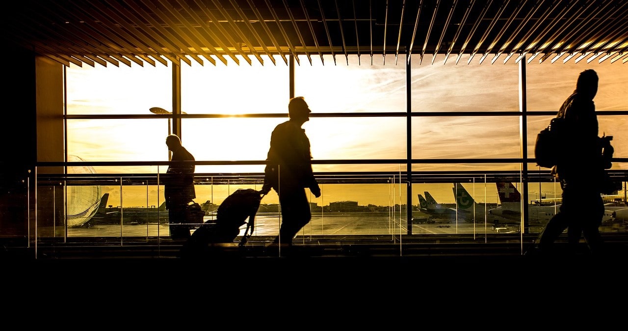 Aeroportos - passagens aereas baratas